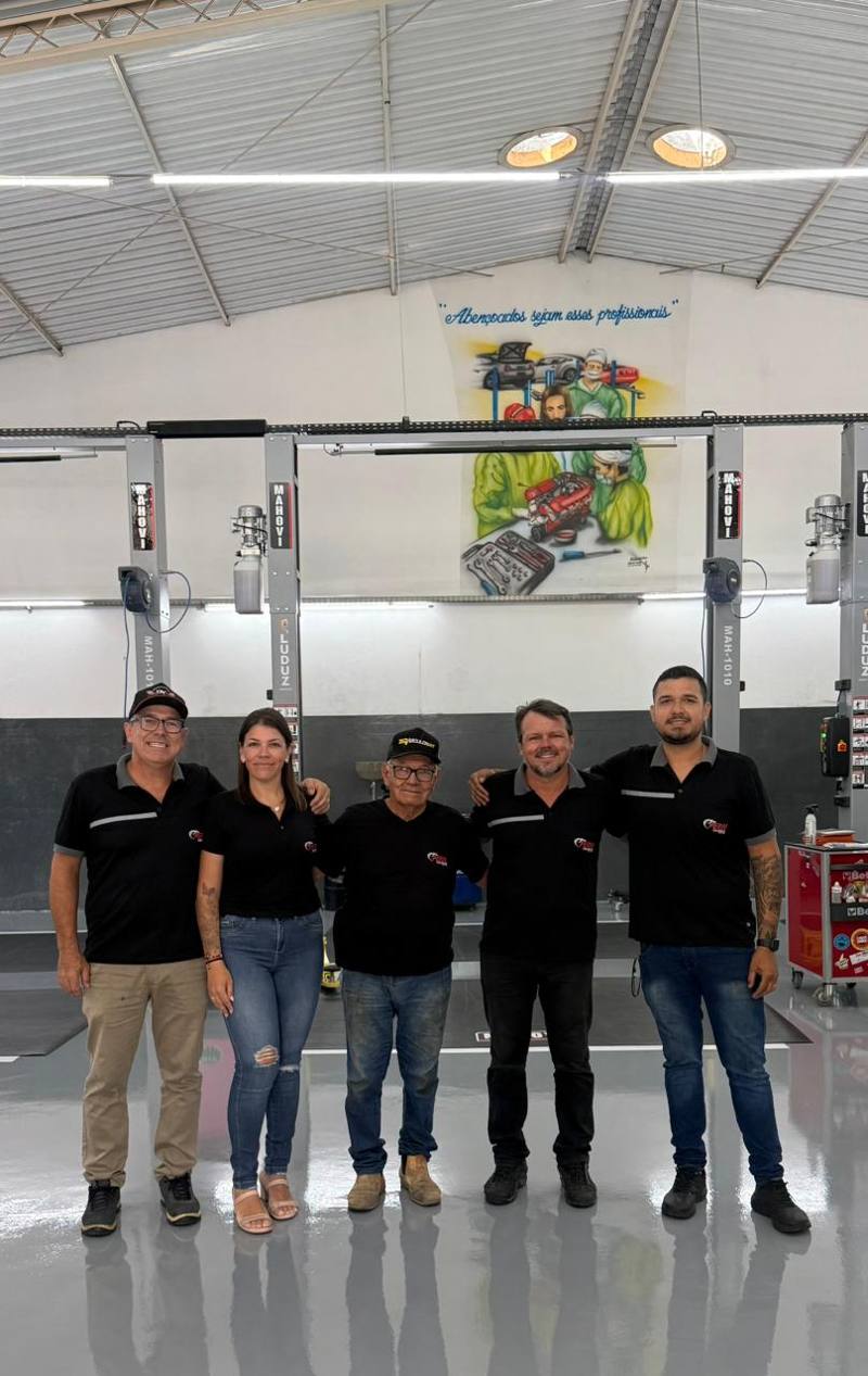 Equipe da Perin Car Service em Indaiatuba — empresa familiar desde 1992